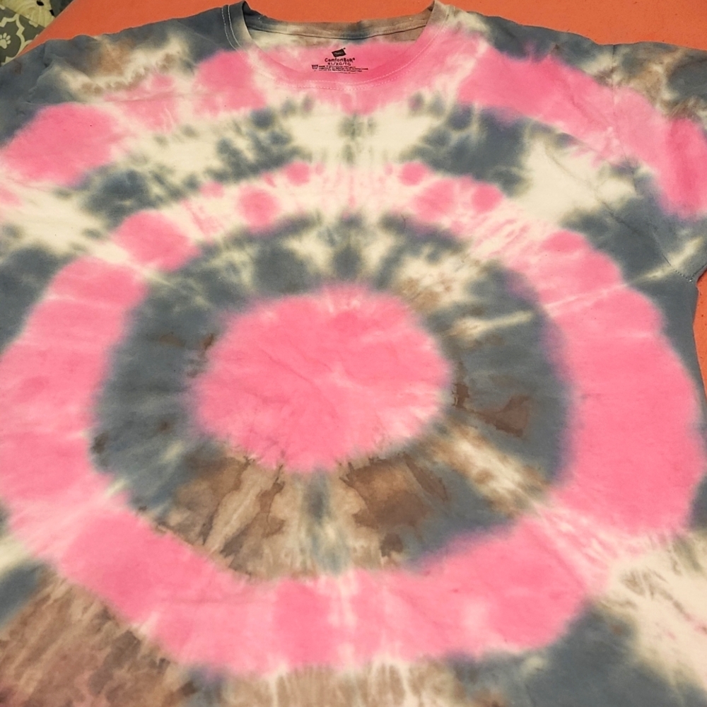 Pink and black tide shirt Hanes xl comfort soft